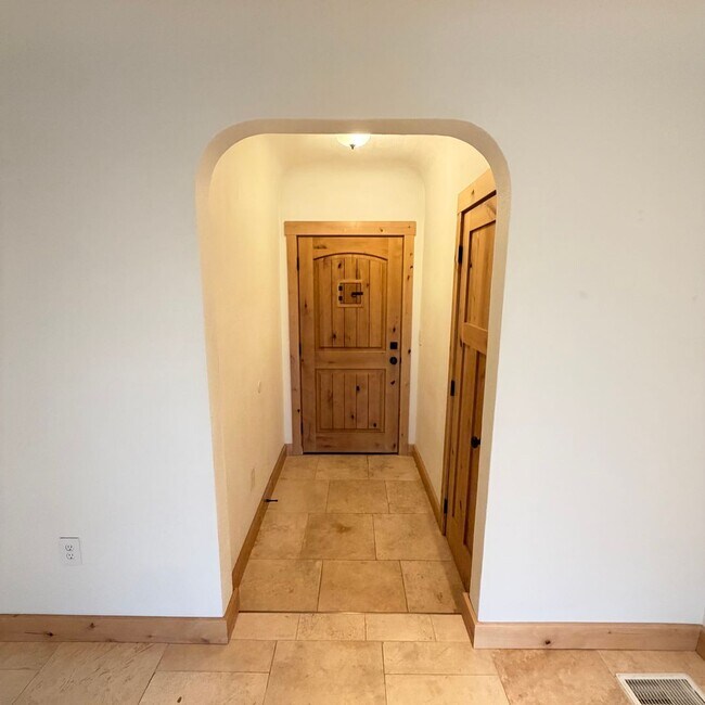 Foto del edificio - 3025 E 15th Ave