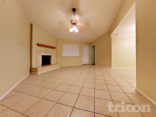 Foto del edificio - 3413 E Dragoon Ave