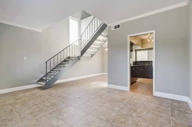 Building Photo - 1115 Augusta Dr
