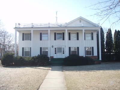 Primary Photo - 519 W Broad St