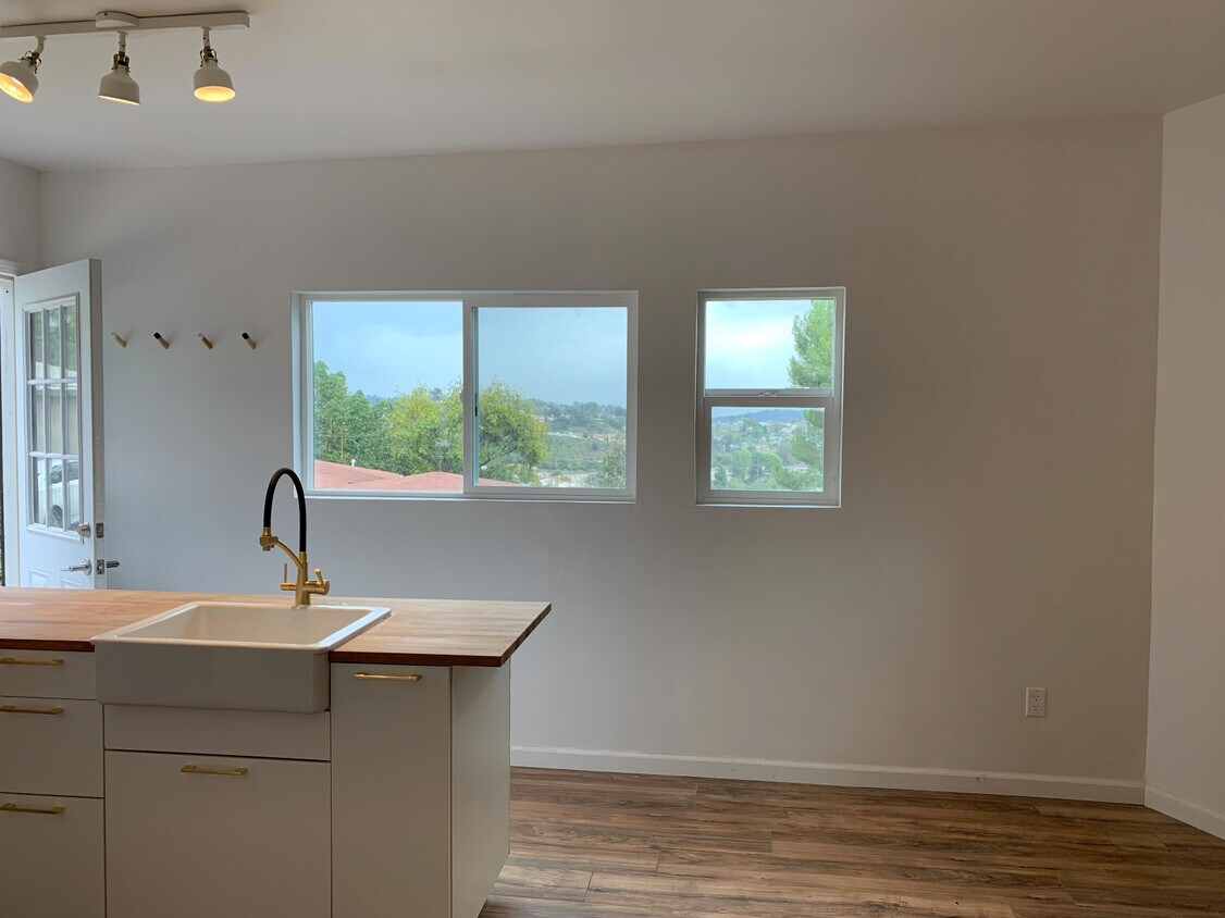 View - 4461 Sunnycrest Dr