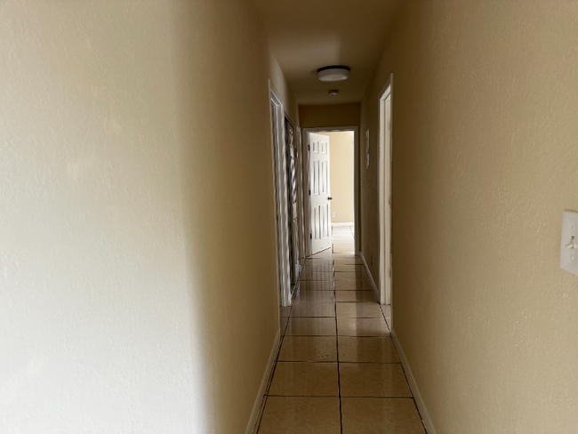 Foto del edificio - 10857 NW 45th St