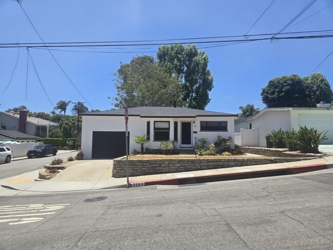 Photo - 1160 Eighth St House