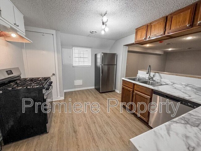 Foto del edificio - 1027 E Stone St