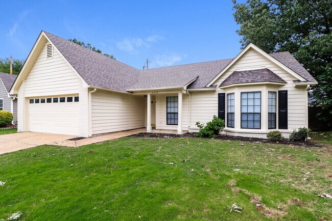 Building Photo - 7579 Valley Mist Dr