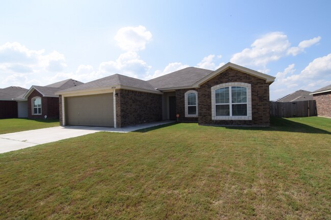 Building Photo - 4404 Colonel Dr
