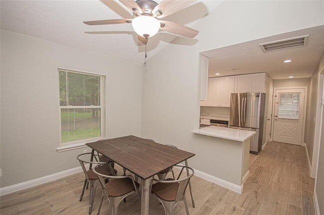Foto del edificio - 3671 White Oak Dr