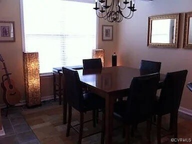 Building Photo - 910 Jamerson Ln