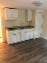 Building Photo - 123 S Orleans Rd