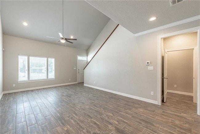 Building Photo - 705 Dominik Dr