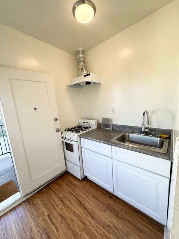 Foto del edificio - 2032 Vista Del Mar Ave