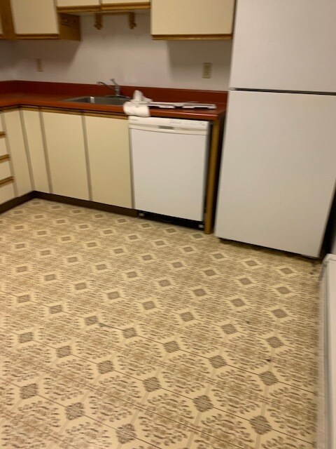 Building Photo - 35575 Arlyann Way