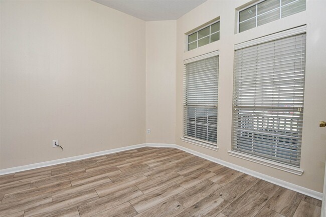 Foto del edificio - 20826 Meadowhill Dr