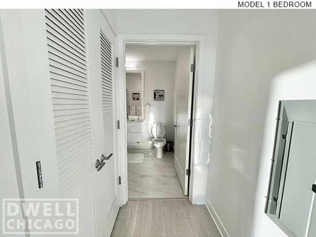 Building Photo - 2340 N Lincoln Ave