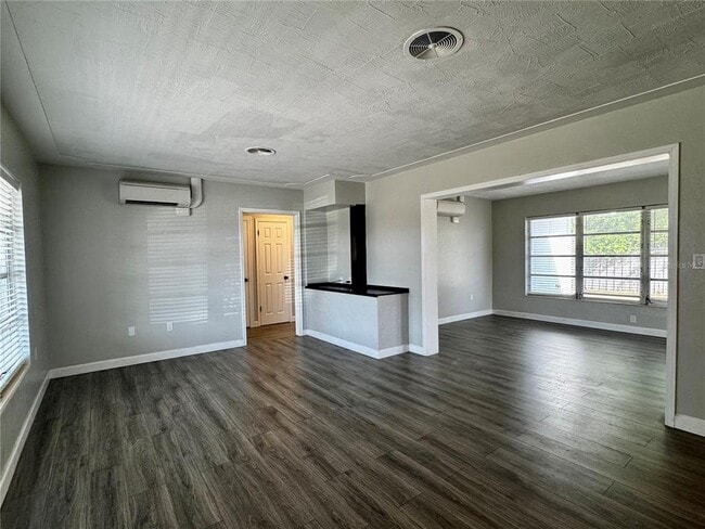 Foto del edificio - 2624 Sunnybrook Dr