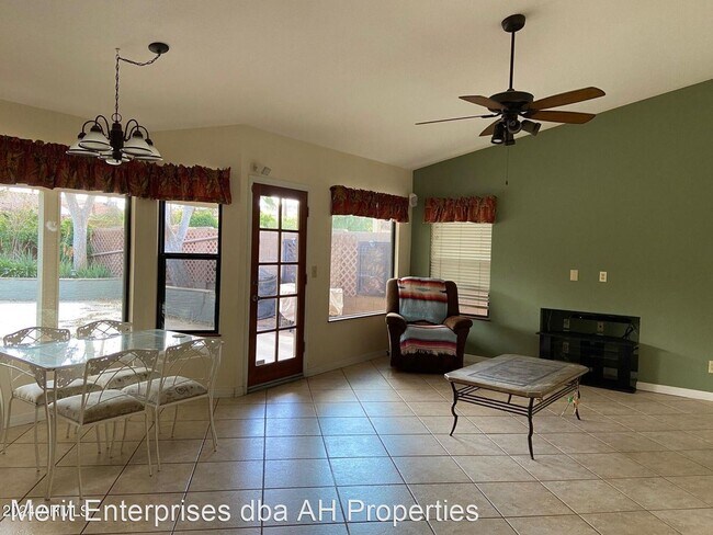 Foto del edificio - 4 br, 2 bath House - 3509 E DRY CREEK RD