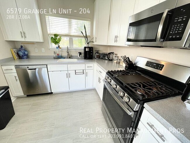 Foto del edificio - 6579 Grange Ln
