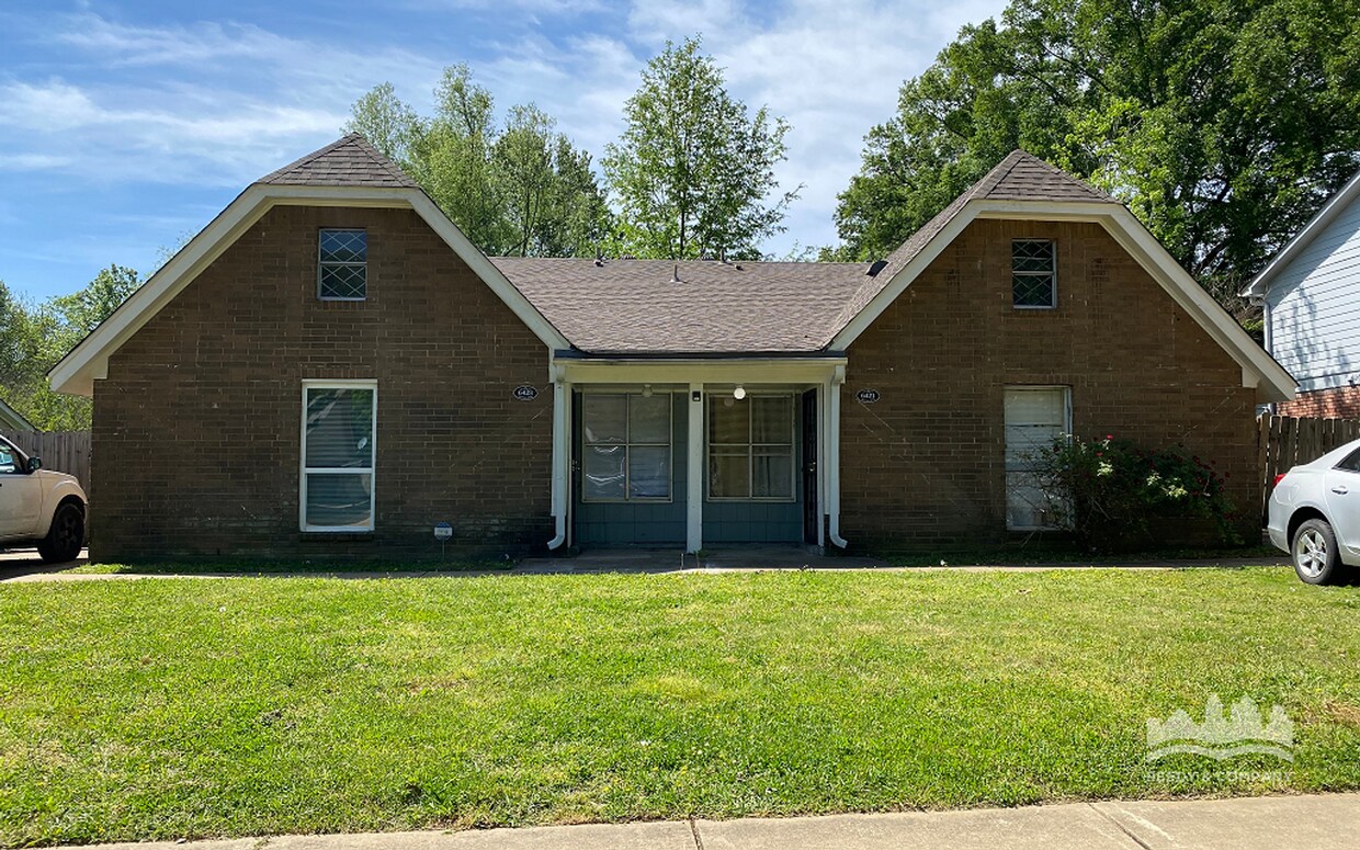 Foto principal - 6423 Oak Park Dr