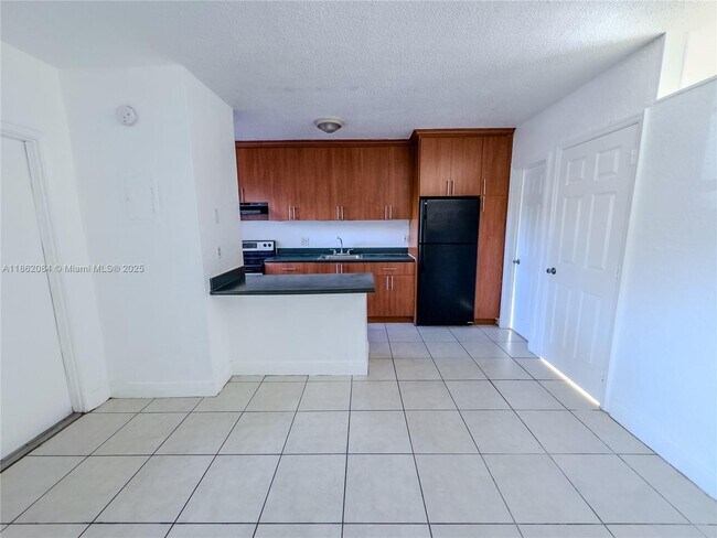 Foto del edificio - 4071 N Dixie Hwy