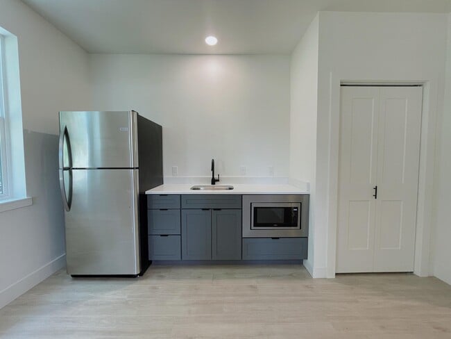 Building Photo - 1897 E F St