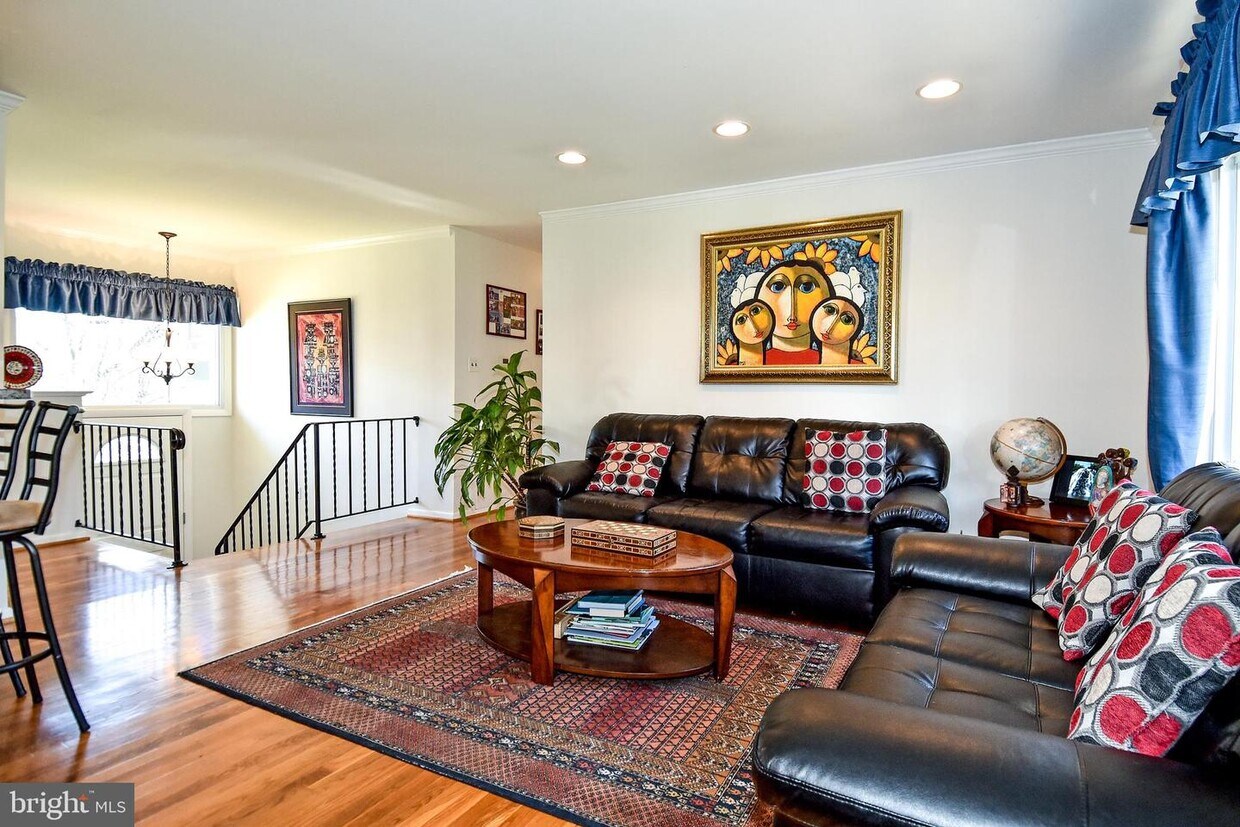 Primary Photo - 8418 Manassas Cir
