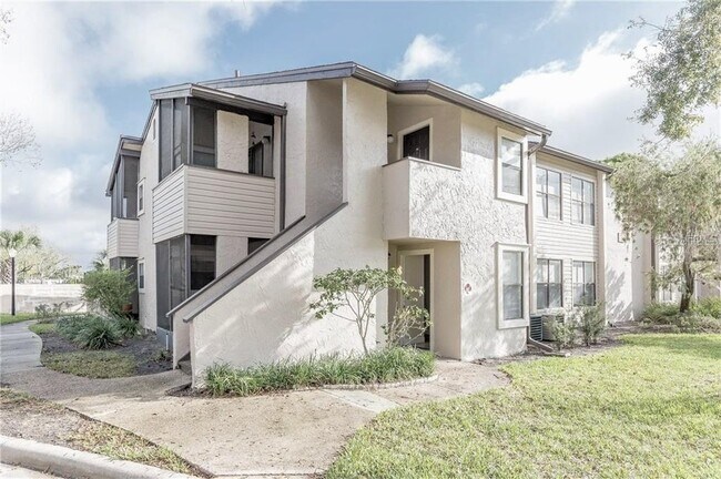 Foto del edificio - 2917 Antique Oaks Cir