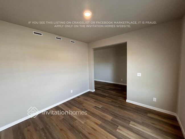 Foto del edificio - 970 Cascade Falls St