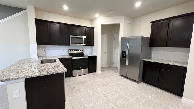 Building Photo - 2543 Bright Jewel St