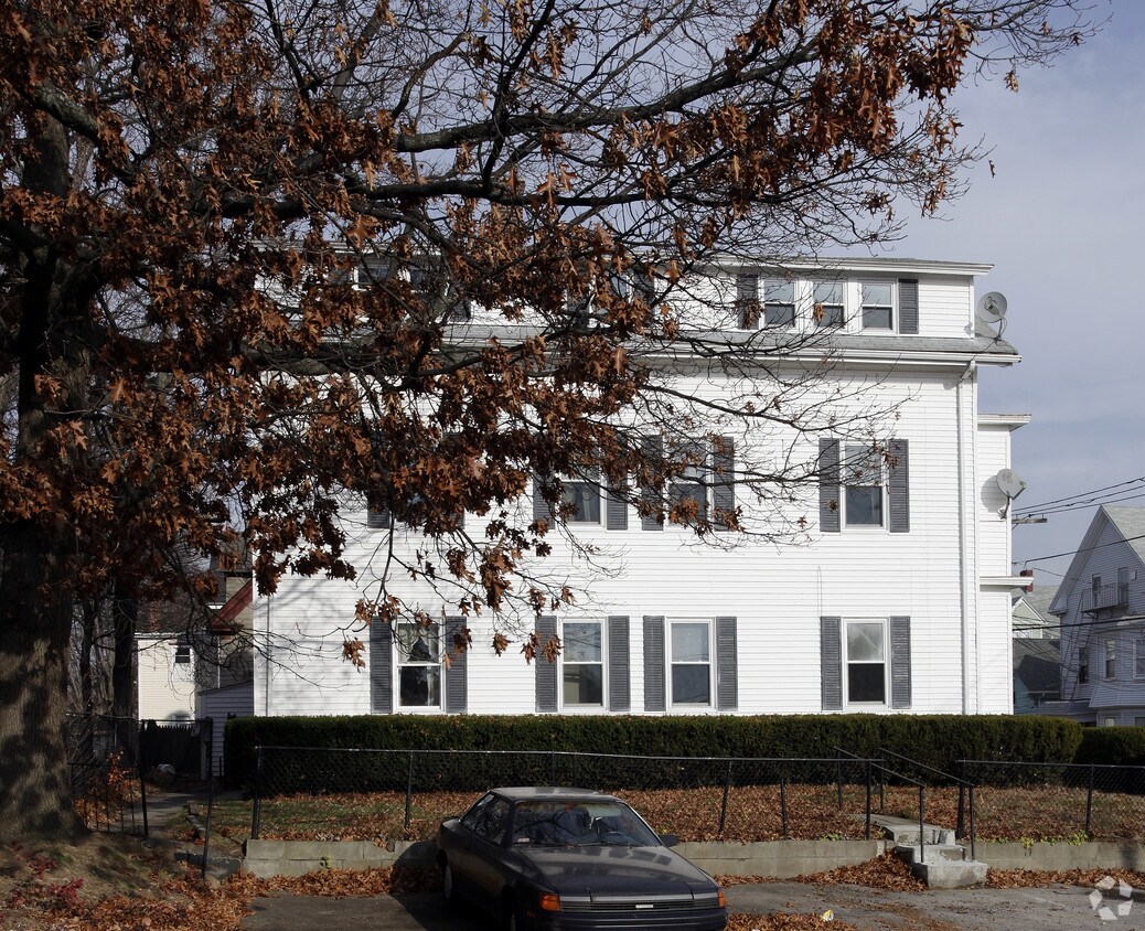 171 Garden St, Pawtucket, RI 02860 Apartments in Pawtucket, RI