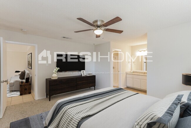 Building Photo - 2832 Lago Vista Loop