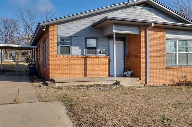 Building Photo - 5318 Lovell Ave