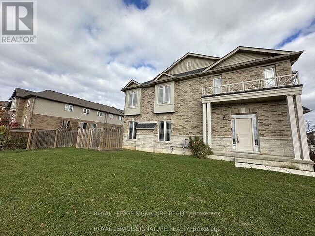 Building Photo - 40 Kingsborough Dr