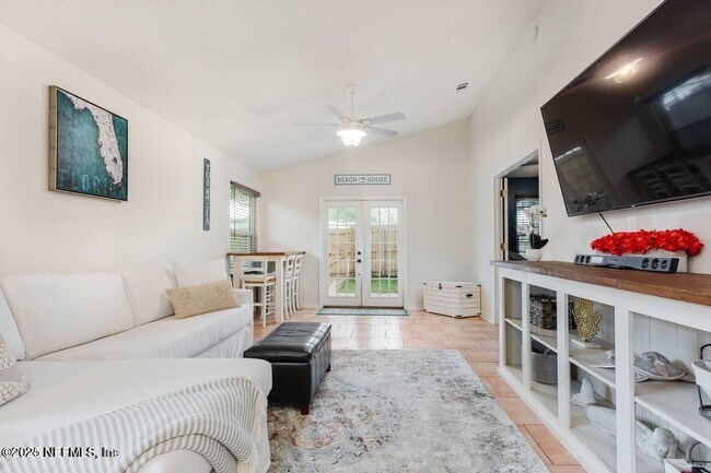 Foto del edificio - 1318 Eastwind Dr