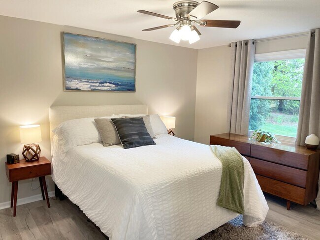 Foto del edificio - 8111 Sandleford Ave NW