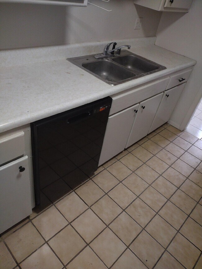 Building Photo - 1412 Monte Negro Dr