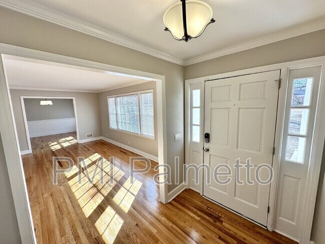 Foto del edificio - 1300 State Rd S-28-484