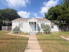 Building Photo - 207 Kirksey St