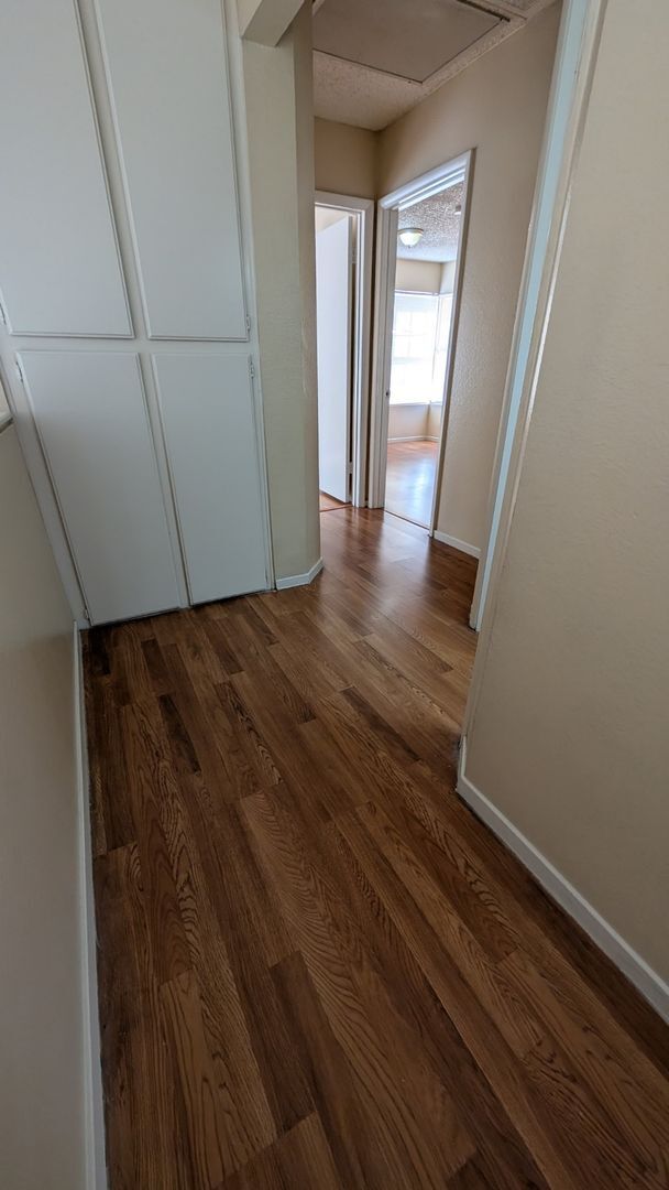 Foto del edificio - ABSOLUTELY BEAUTIFUL 3 BEDROOM 2 1/2 BATH