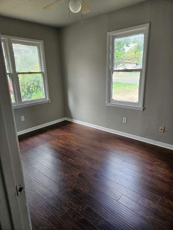 Foto del edificio - 1504 Kenwood Dr