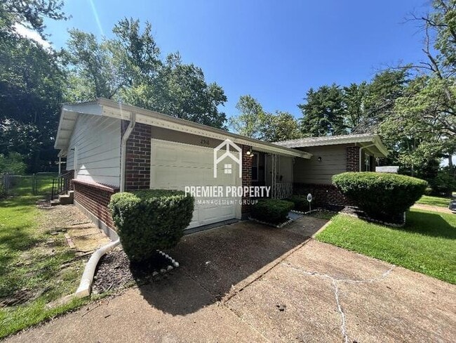 Photo - 2518 Rigsby Dr House