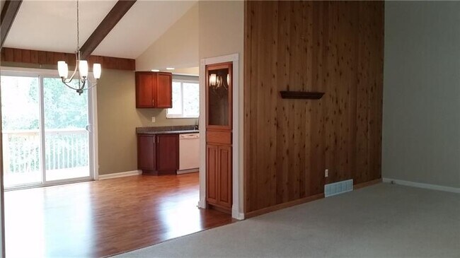 Building Photo - 3829 Logan Ferry Rd