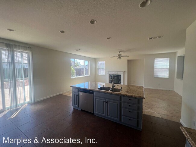 Building Photo - 4 br, 3.5 bath House - 74 Vella Circle