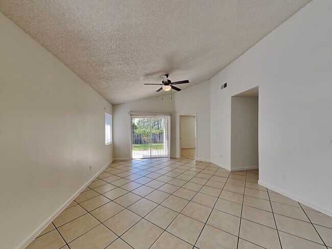 Foto del edificio - 3128 Ginger Cir