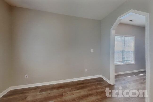 Building Photo - 5224 Anchorage Way
