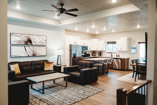 Foto del edificio - 5513 S Dubuque Ave