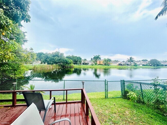 Foto del edificio - 4 br, 3 bath House - 3491 NW 21st St