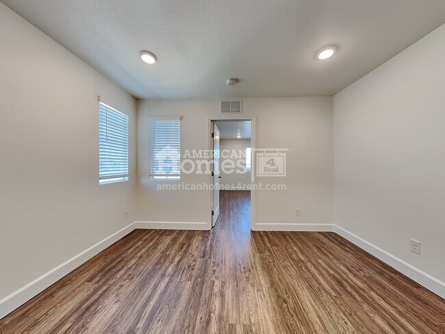 Building Photo - 86 Cabaletta Lane