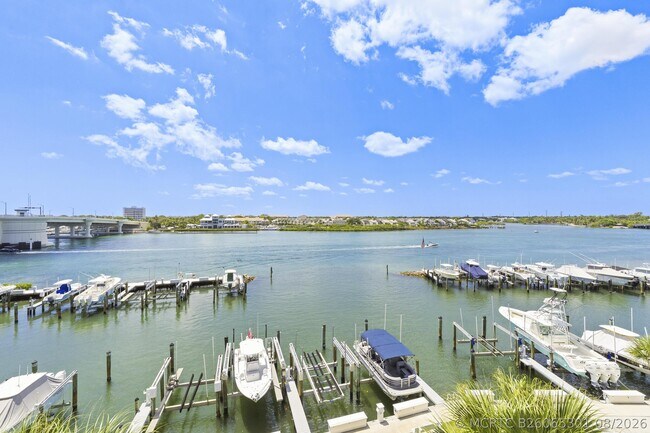 Building Photo - 1748 Jupiter Cove Dr