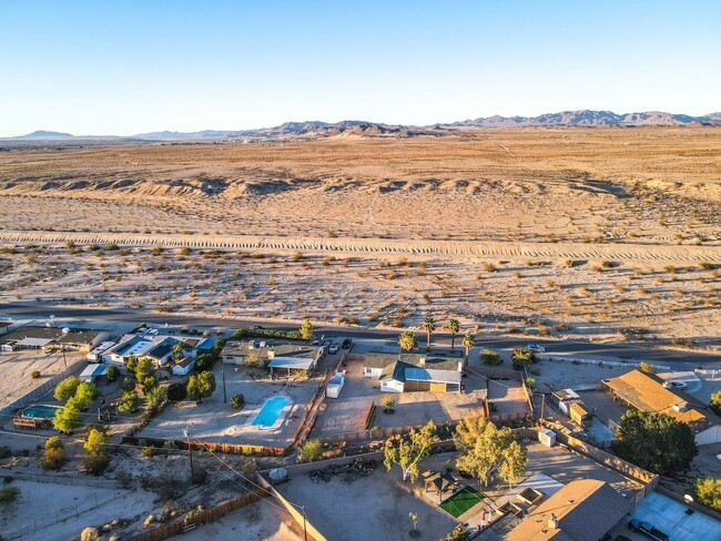 Building Photo - A Fully Furnished 3 Bedroom With Desert Mo...