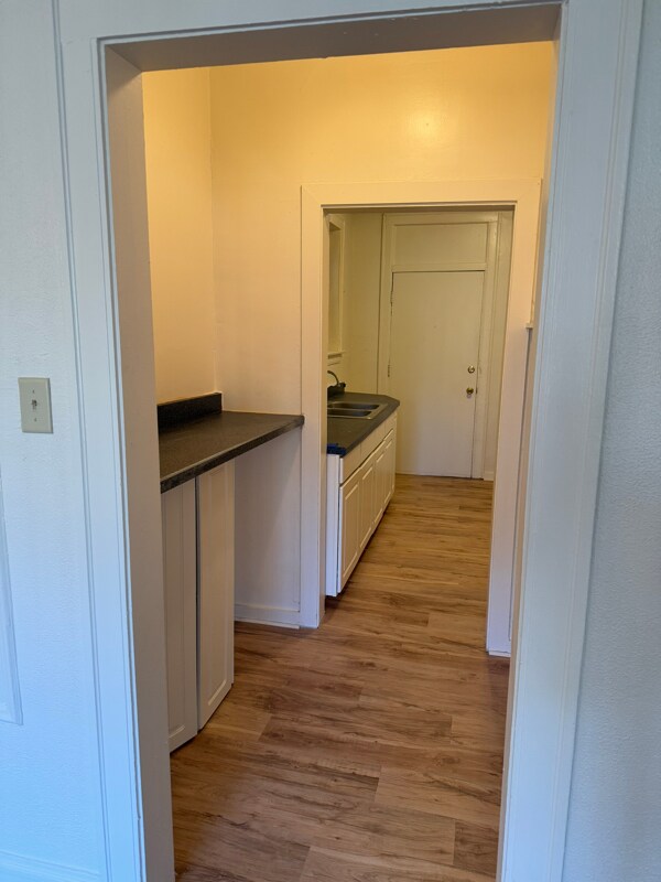 Foto del edificio - 8220 S Langley Ave